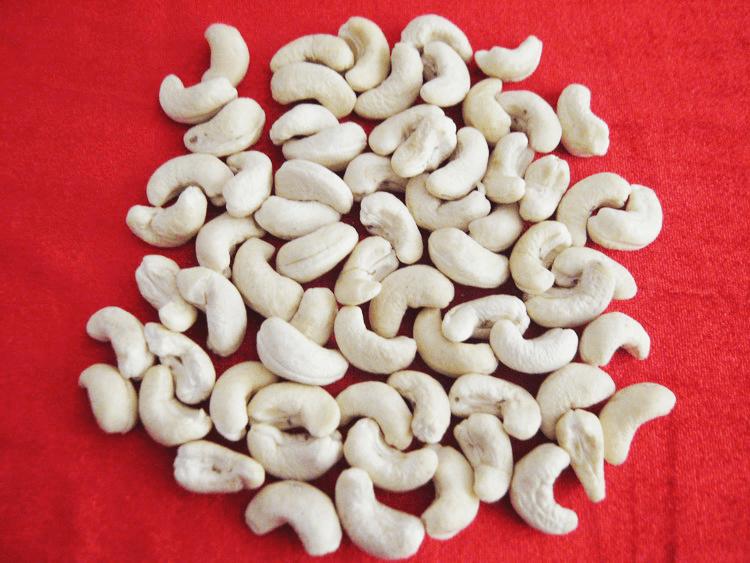 HẠT ĐIỀU NHÂN WW240 -  Giá: 3.1USD/LB FOB HCMC
